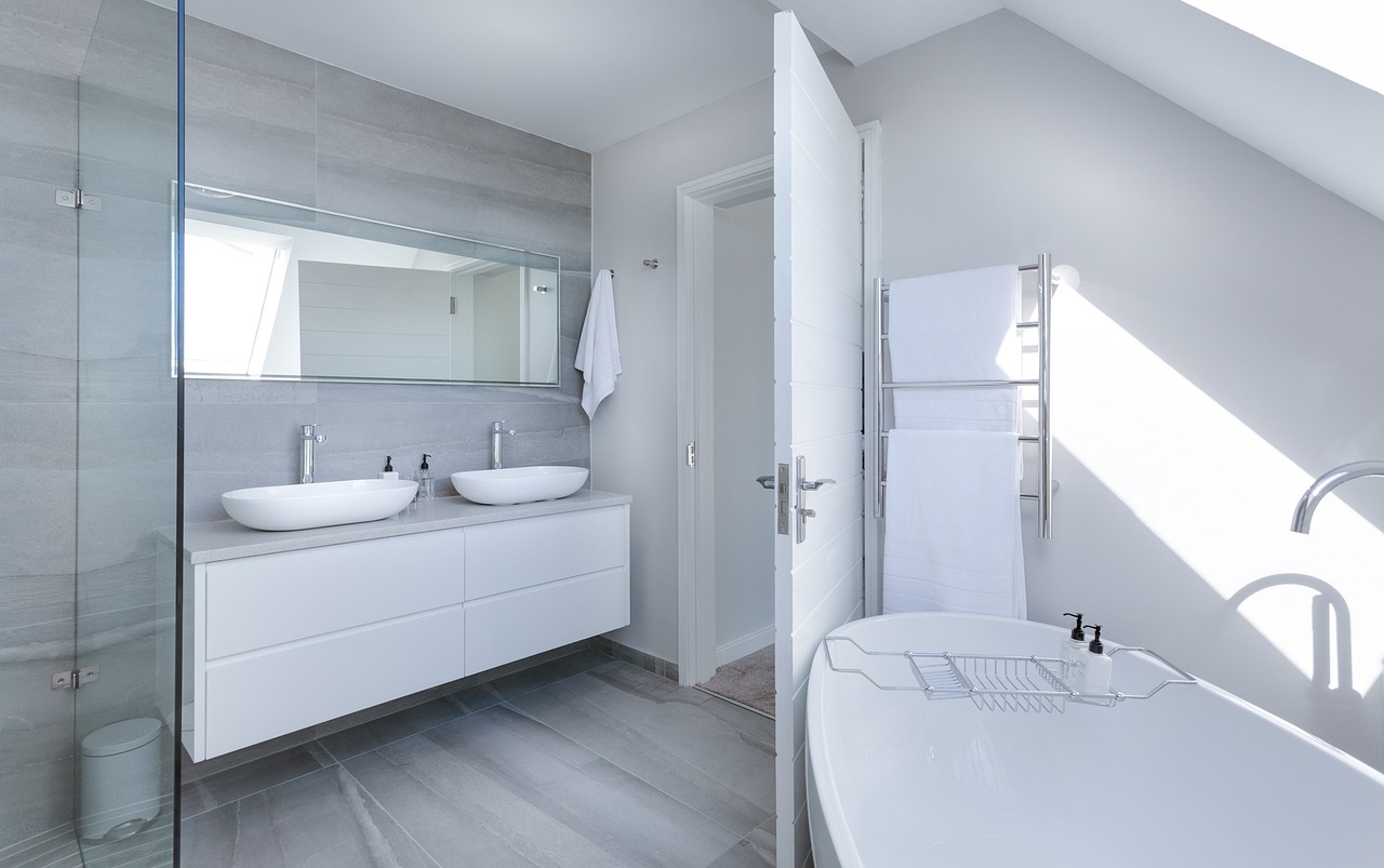 modern-minimalist-bathroom-g6f5104ad4_1280
